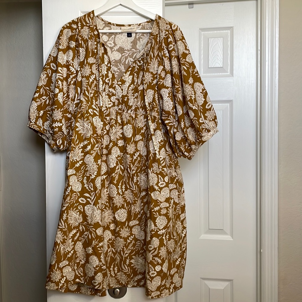 Size L Universal Thread dress